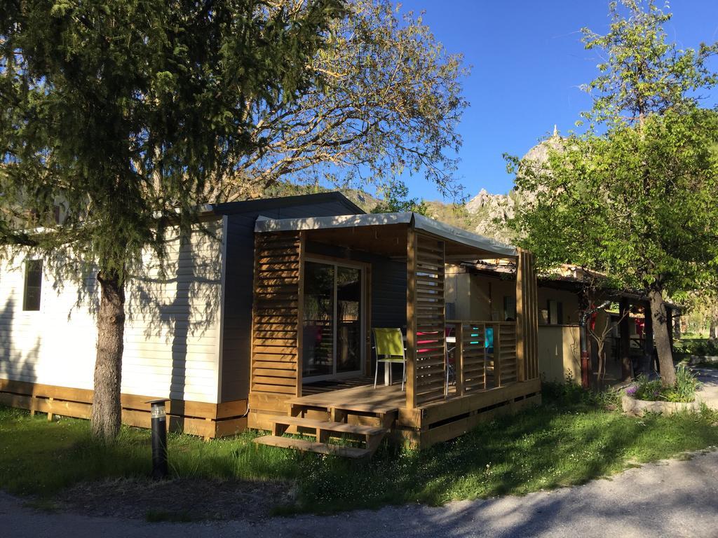 弗雷德里克·密斯特拉营地酒店 卡斯特拉讷 外观 照片